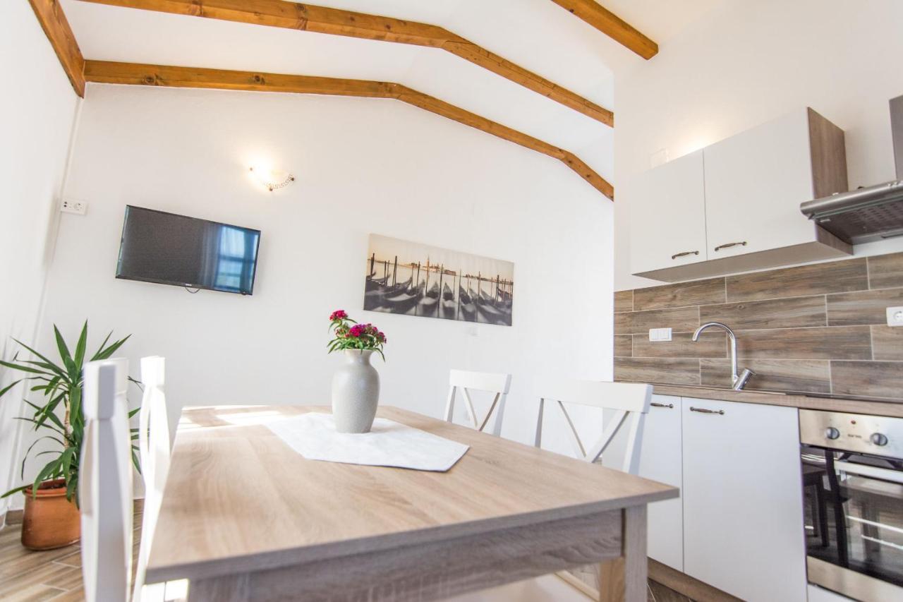 Apartments Tarragon Ugrinici Dış mekan fotoğraf